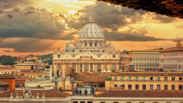 Le Vatican adopte la technologie cinéma pour toucher le monde entier
