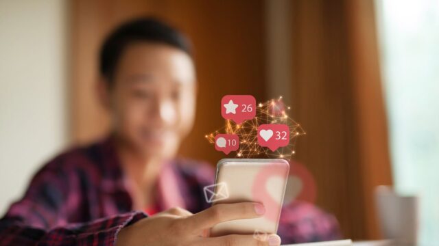 L’Année Internet 2025 : IA, Mobile et Souveraineté, les Nouvelles Règles du Jeu